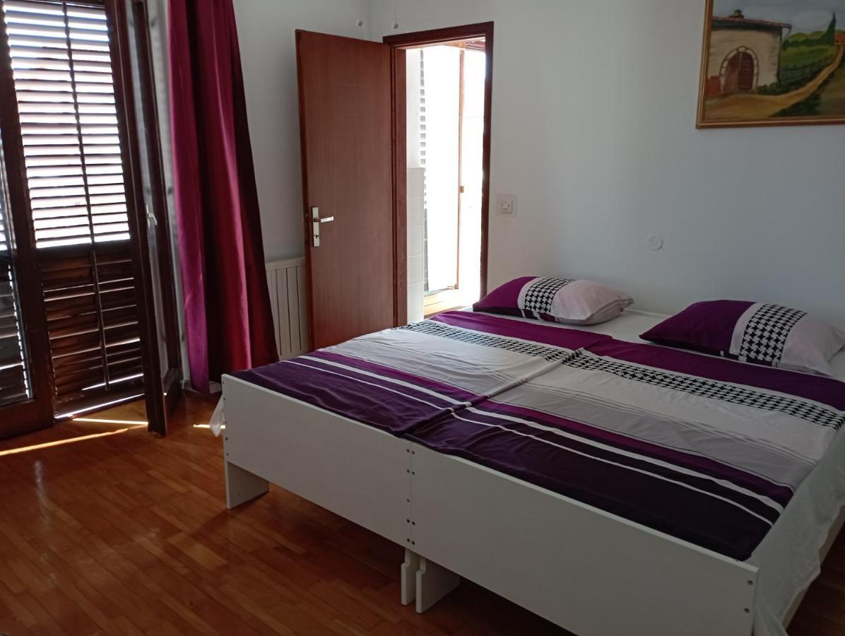 Apartment Mare 1 Novigrad  Exterior photo